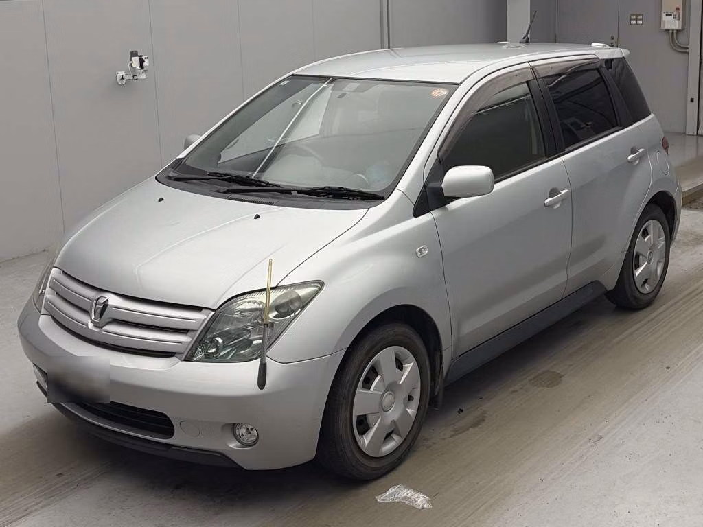 TOYOTA IST