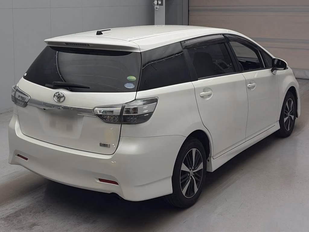 TOYOTA WISH
