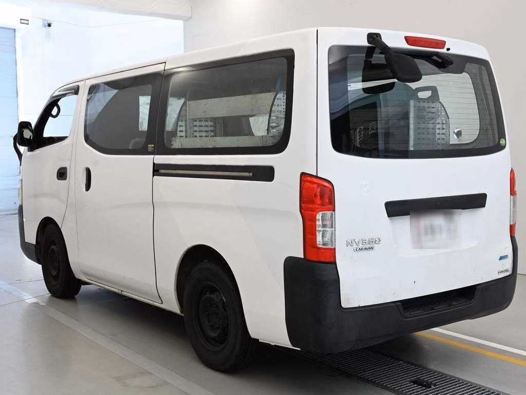 NISSAN NV350 CARAVAN