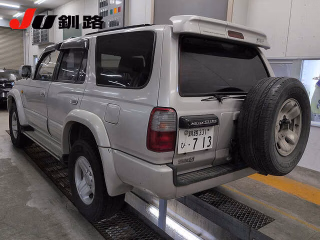TOYOTA HILUX SURF
