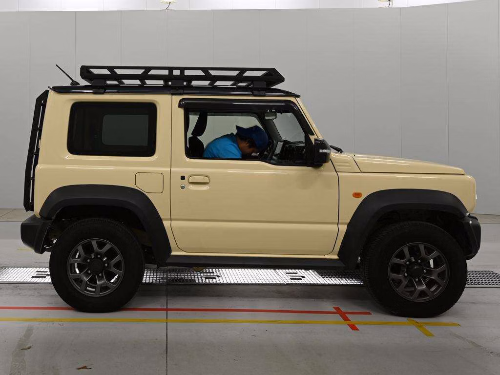 SUZUKI JIMNY SIERRA