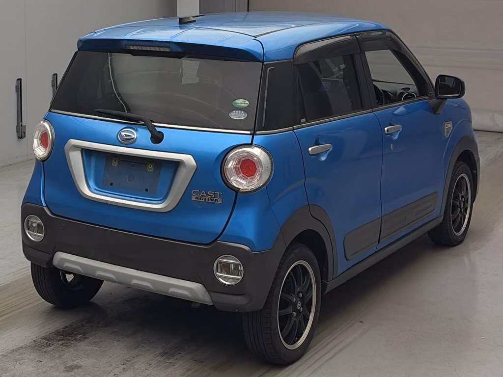 DAIHATSU CAST