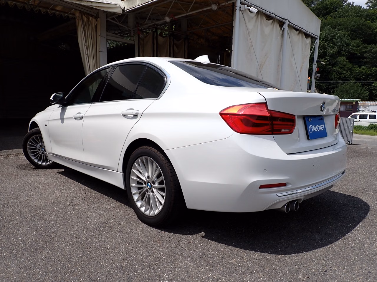 BMW 3-SERIES