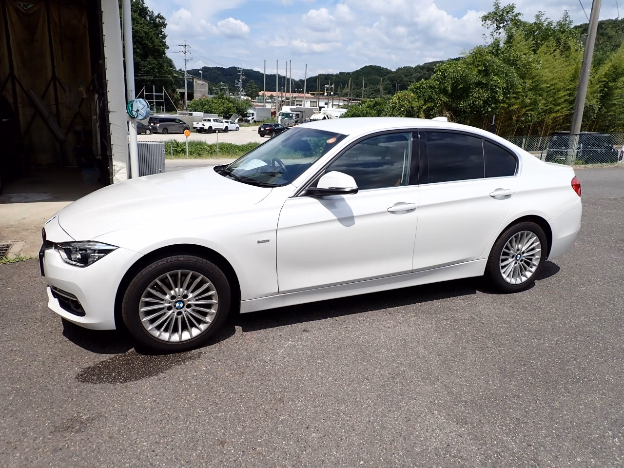 BMW 3-SERIES