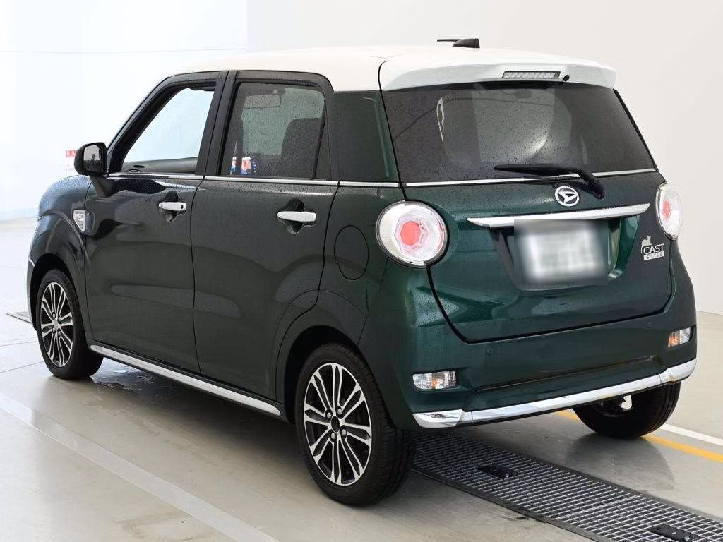 DAIHATSU CAST