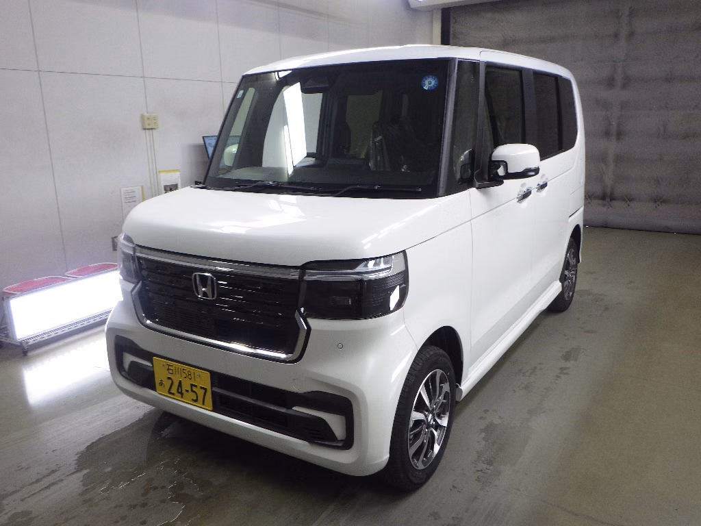 HONDA N-BOX