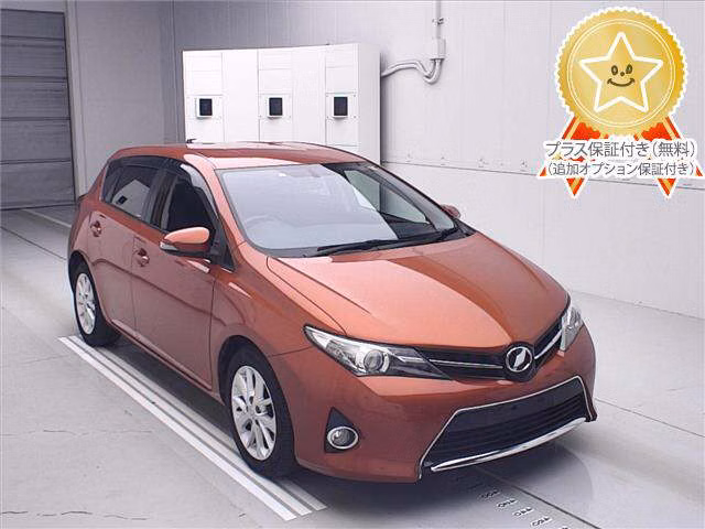 TOYOTA AURIS