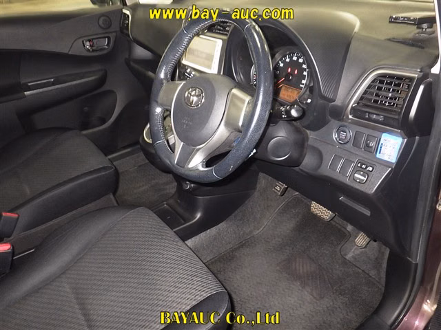TOYOTA RACTIS