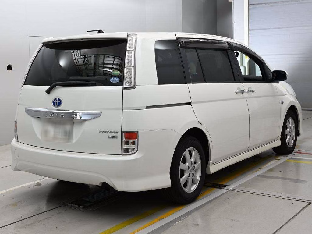 TOYOTA ISIS