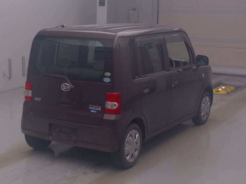 DAIHATSU MOVE CONTE