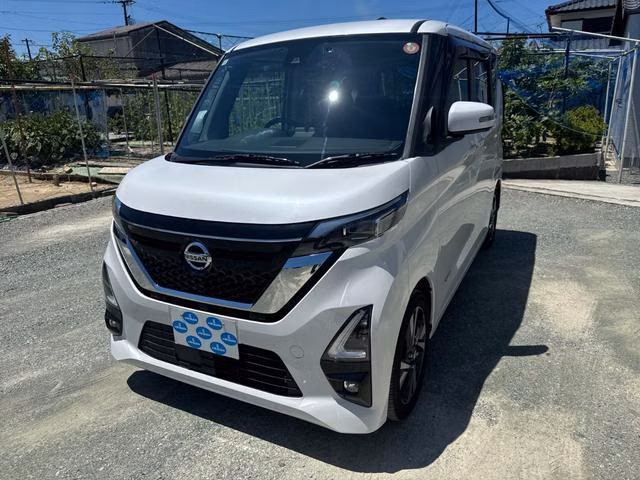 NISSAN ROOX