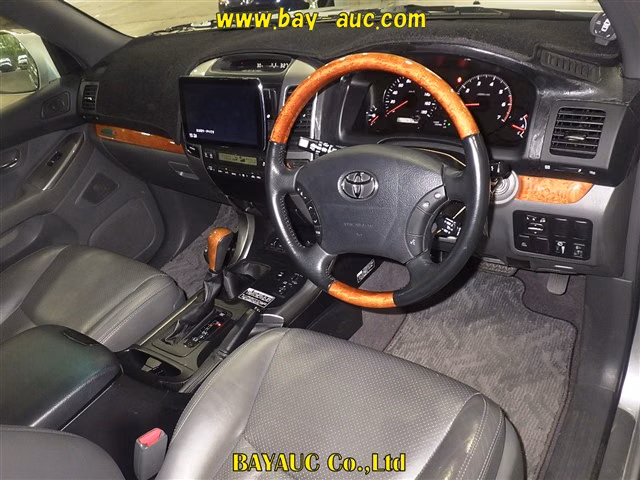 TOYOTA LAND CRUISER PRADO