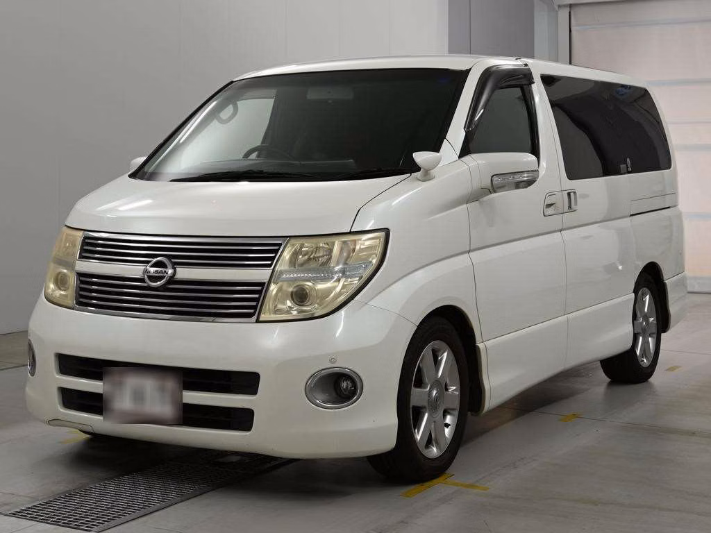 NISSAN ELGRAND