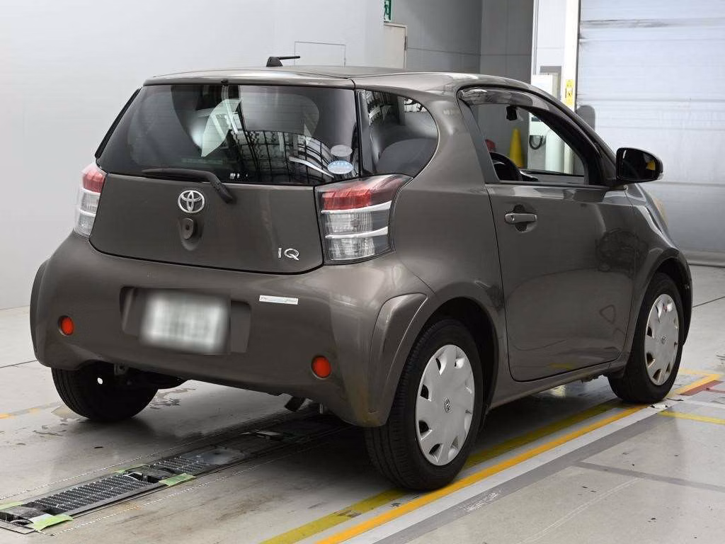 TOYOTA IQ