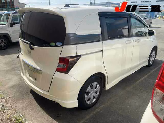 HONDA FREED SPIKE