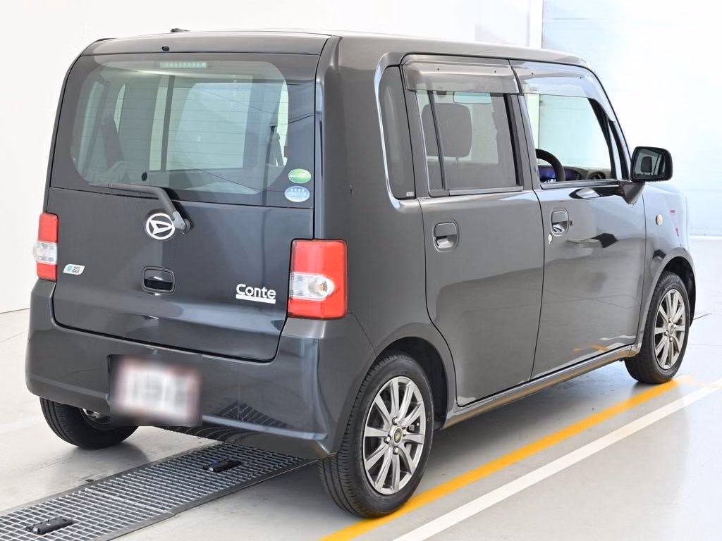DAIHATSU MOVE CONTE