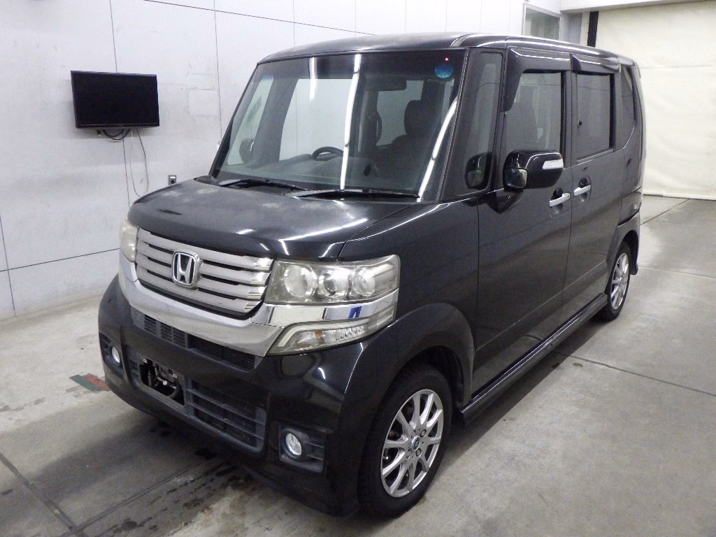 HONDA N-BOX