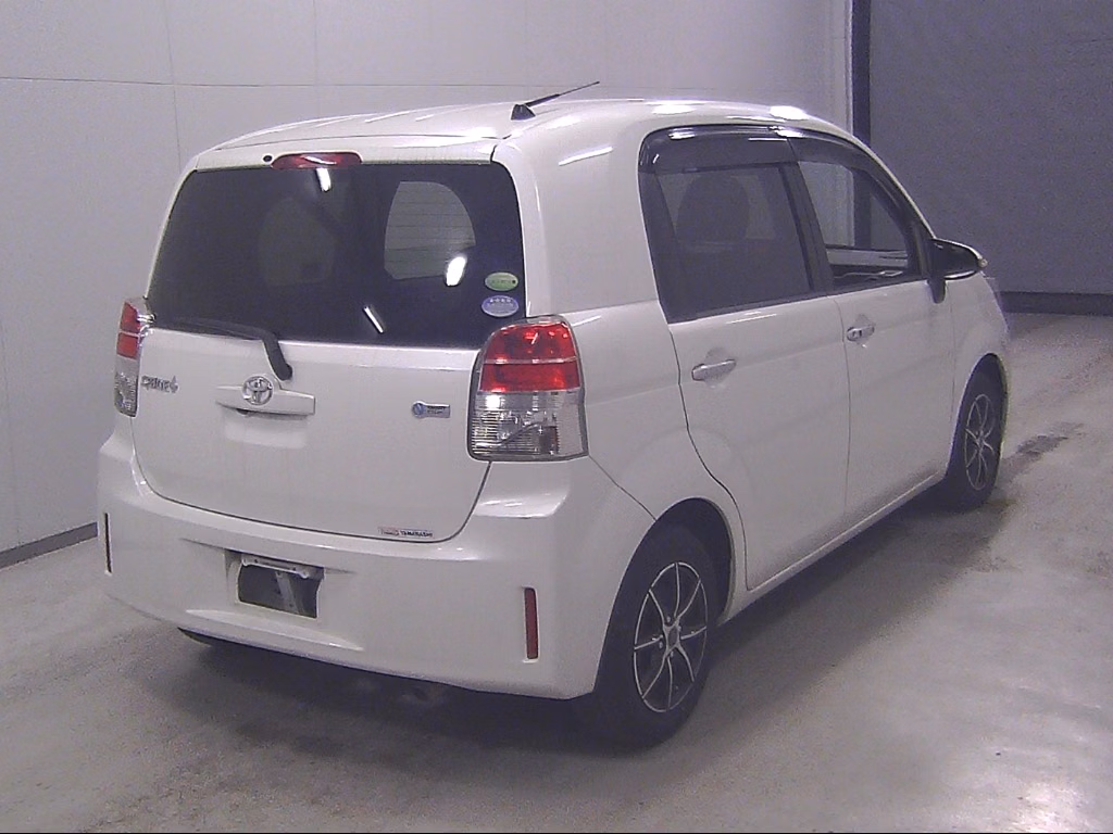 TOYOTA SPADE