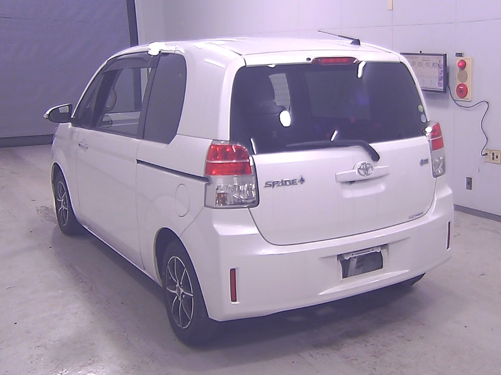 TOYOTA SPADE