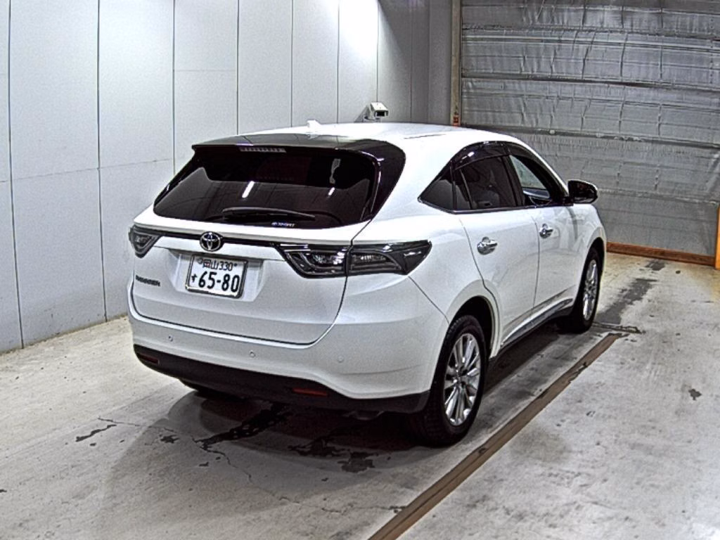 TOYOTA HARRIER