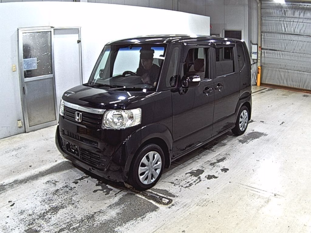 HONDA N-BOX