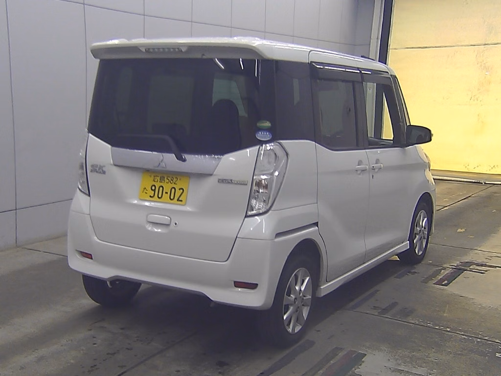 MITSUBISHI EK SPACE