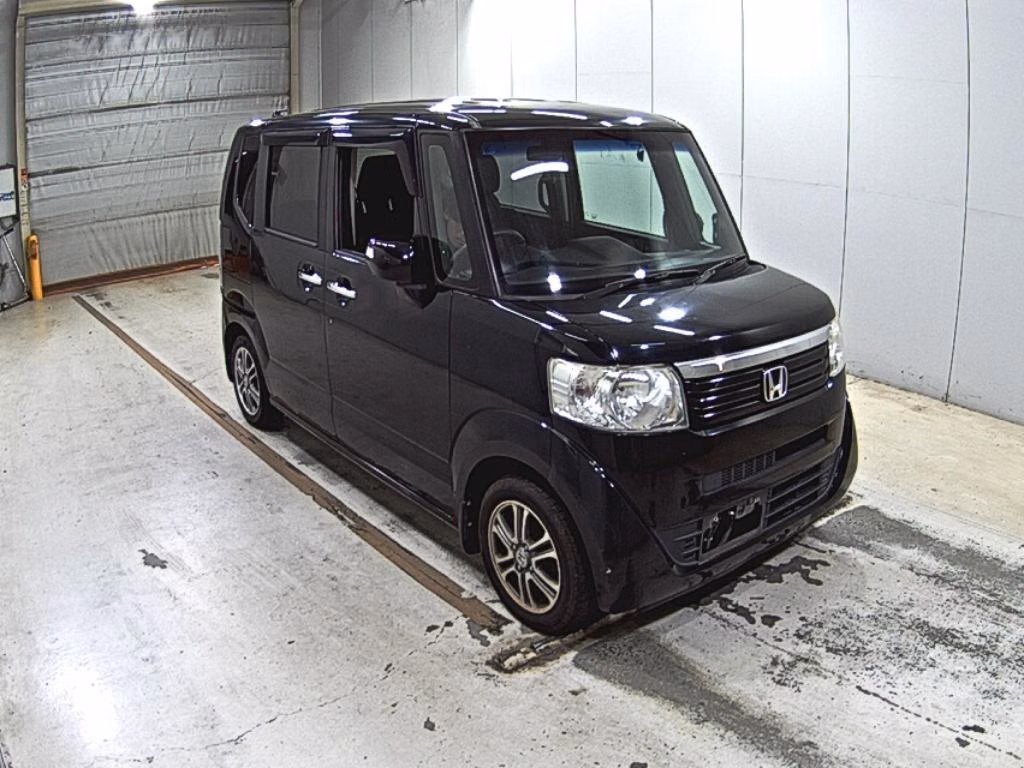 HONDA N-BOX
