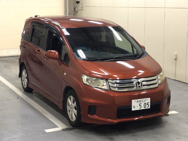 HONDA FREED SPIKE