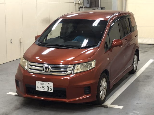 HONDA FREED SPIKE