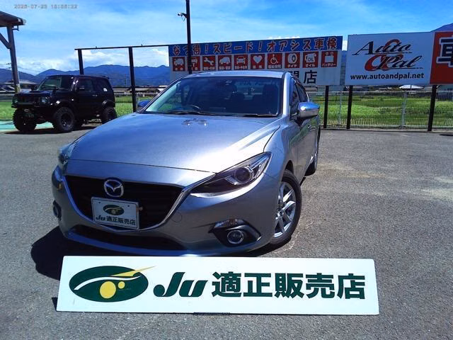 MAZDA AXELA