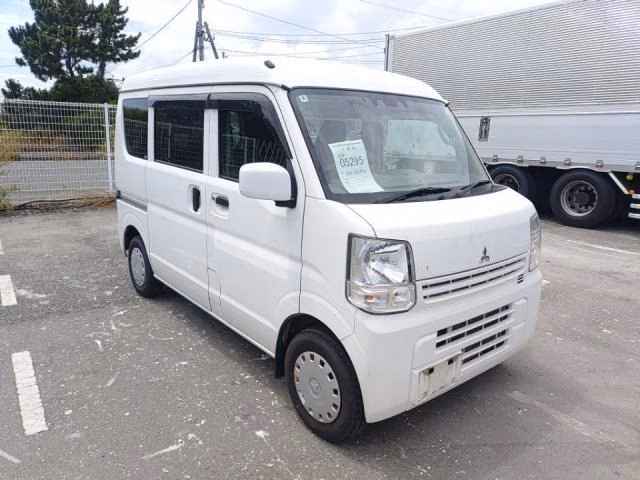 MITSUBISHI MINICAB