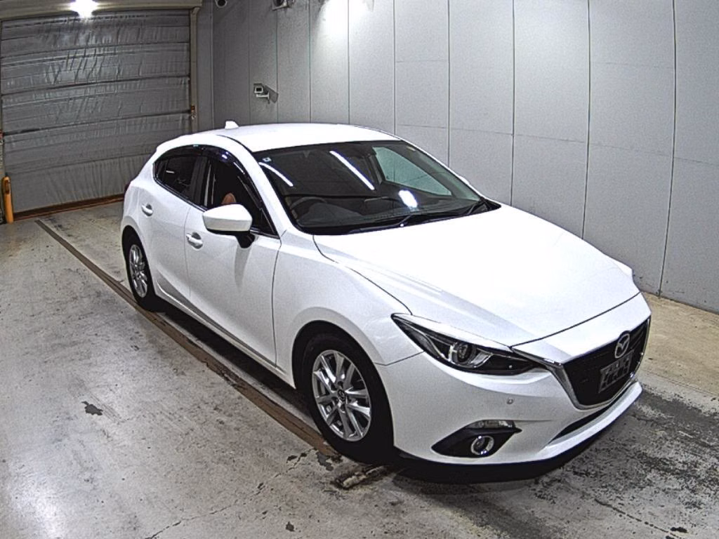 MAZDA AXELA