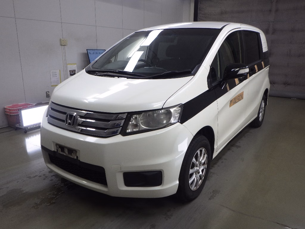 HONDA FREED SPIKE