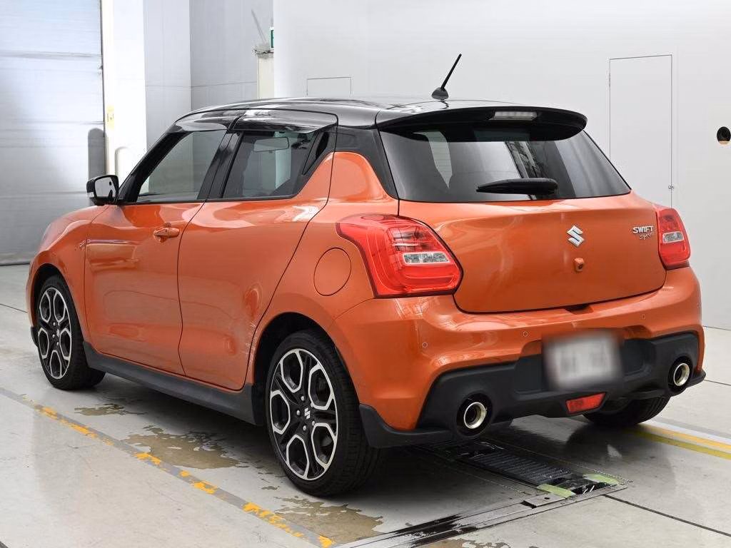 SUZUKI SWIFT