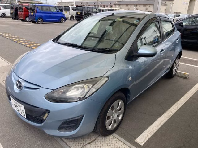 MAZDA DEMIO