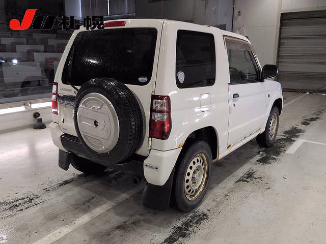 MITSUBISHI PAJERO MINI