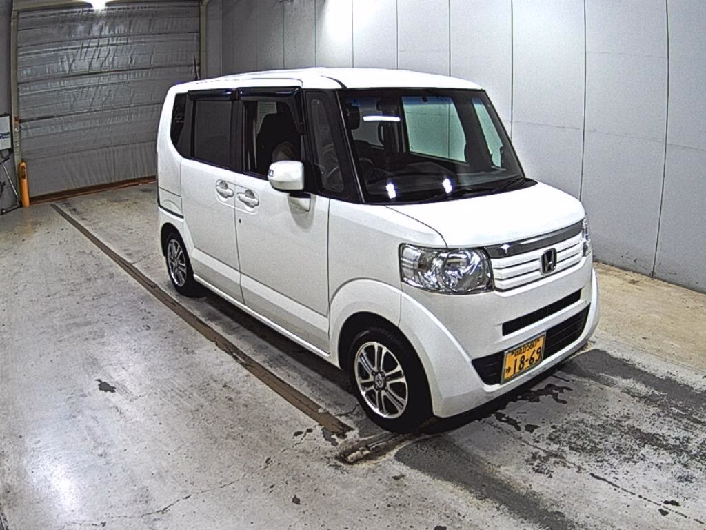 HONDA N-BOX