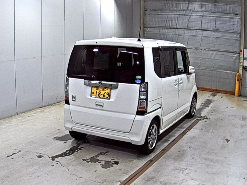 HONDA N-BOX