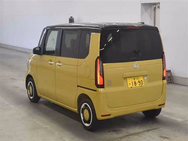 HONDA N-BOX