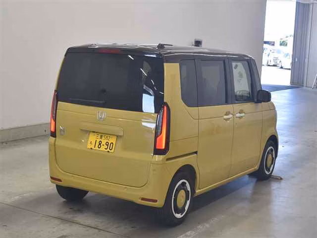 HONDA N-BOX