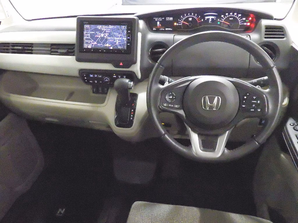 HONDA N-BOX