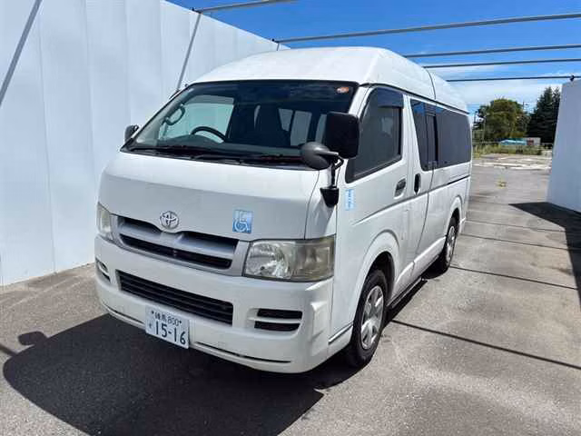TOYOTA REGIUS ACE