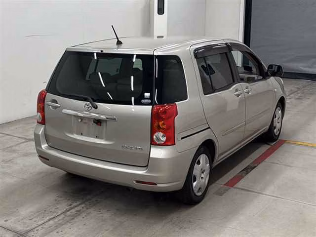 TOYOTA RAUM