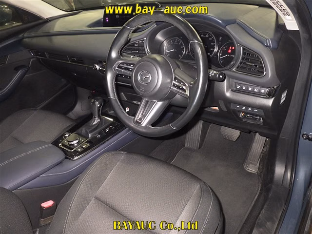 MAZDA CX-30