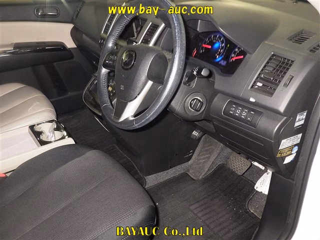 MAZDA MPV