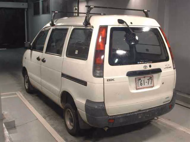 TOYOTA REGIUS ACE
