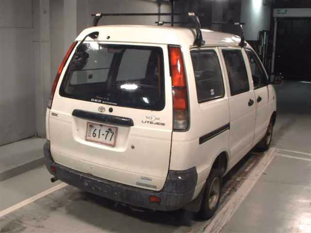 TOYOTA REGIUS ACE