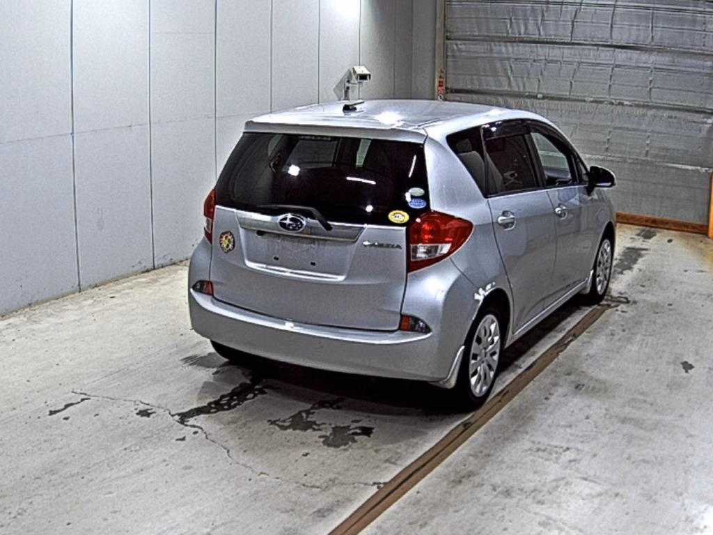 SUBARU TREZIA