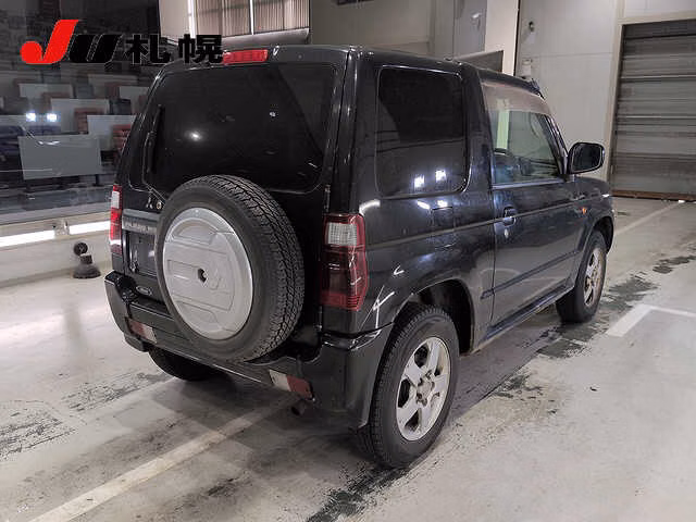 MITSUBISHI PAJERO MINI
