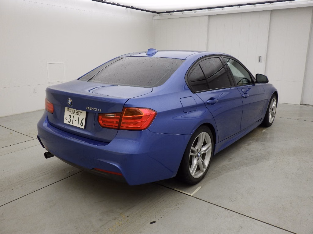 BMW 3-SERIES